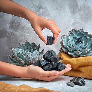 Set für Waage: Zodiak Tee + magischer Stein