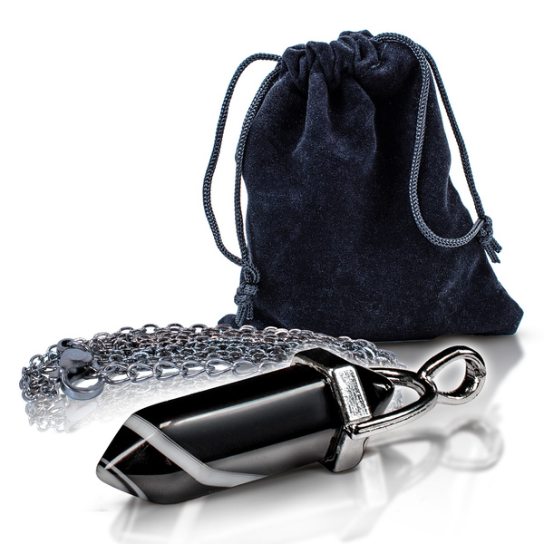 Schwarzer Achat - Anhänger im Beutel + Kette